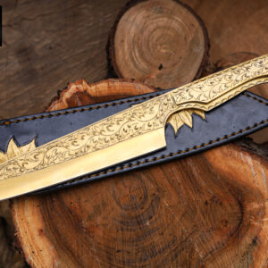 Engraved Bowie Knife – Handmade Damascus Steel Knife with Ornate Blade and Wooden Handle